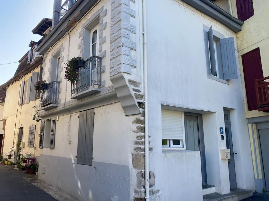 Appartement Le Nid Du Saleys - 70 M2 Centre Ville De Salies-de-Béarn Zewnętrze zdjęcie